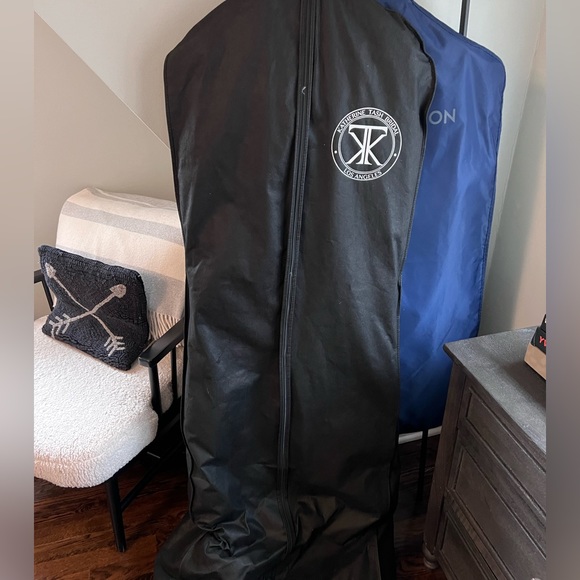 Katherine Tash REN wedding dress - Picture 3 of 14